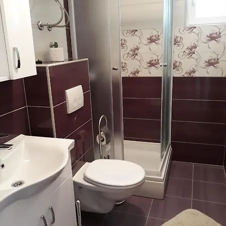 Juliet Apartment