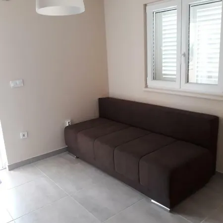 Juliet Apartment